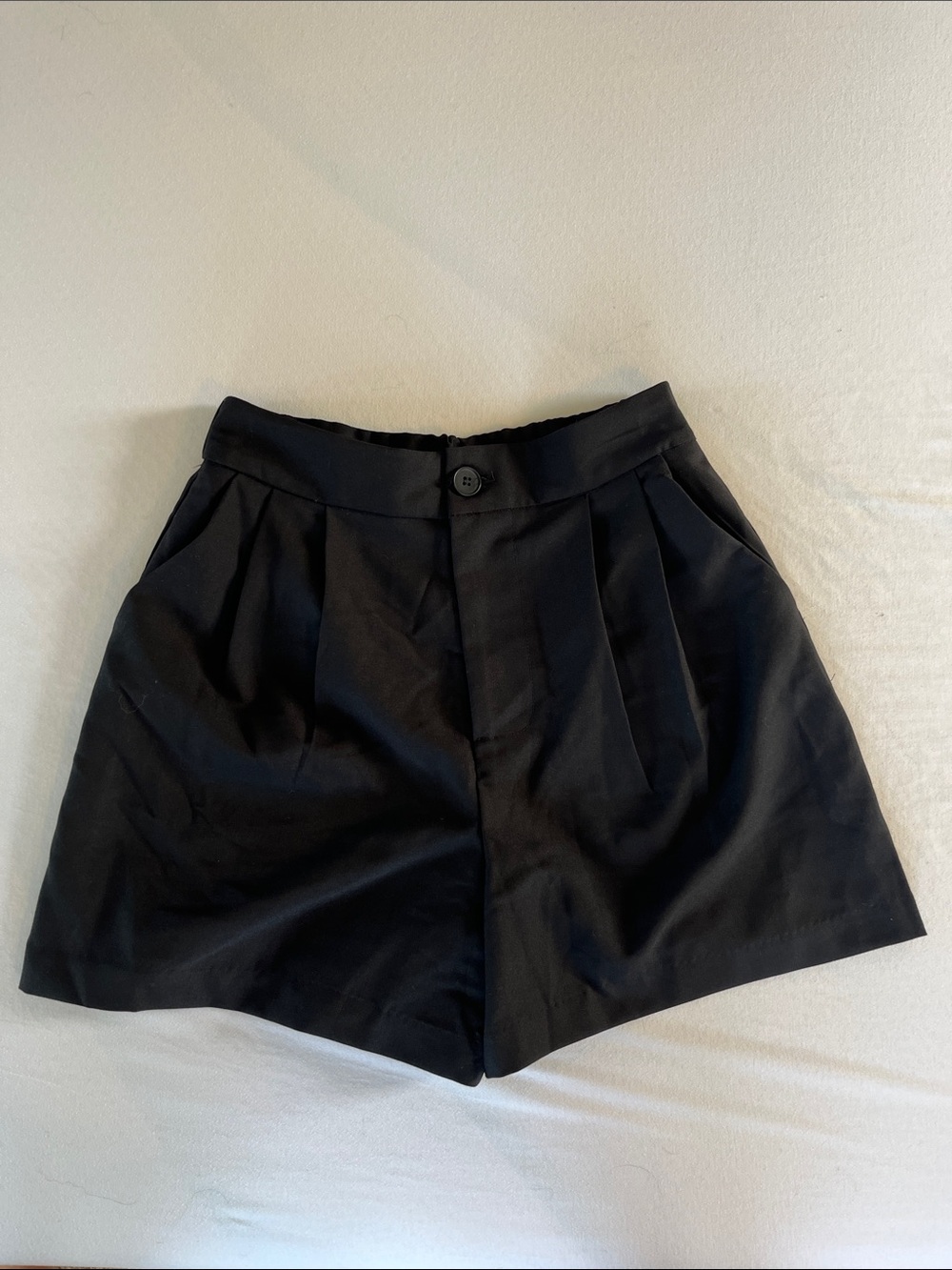 High-Waist Black Pleated Women's Shorts - Classic Tailored Fit